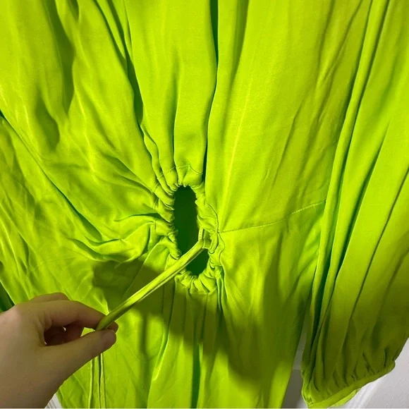 NWT FARM Rio Puff Sleeve Dress - Picture 3 of 11